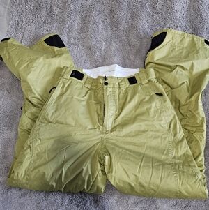 Stylish Olive Green Women's Pants